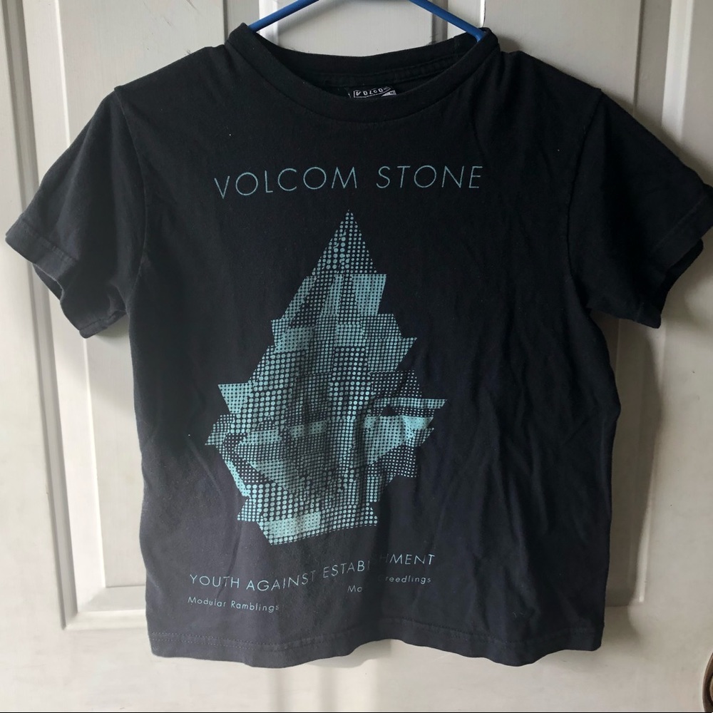Volcom shirt size Medium